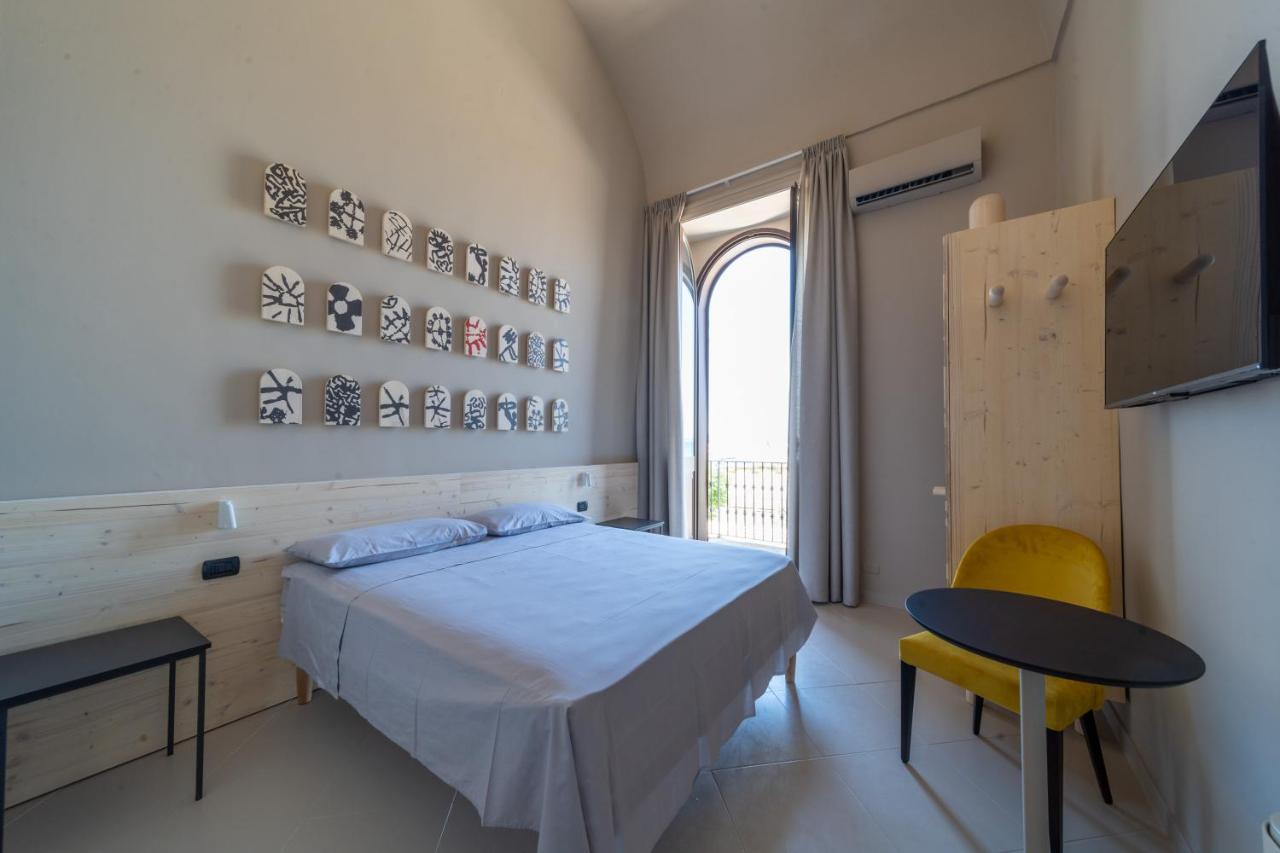 غالّيبولي Palazzo Vergine - By Inside Salento المظهر الخارجي الصورة